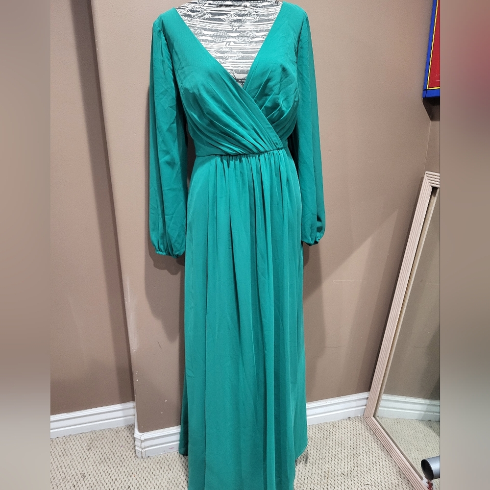 DB Studio Jade Green Long Sleeve Full Length Chiffon Dress With Pockets